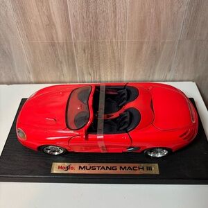Maisto Mustang Mach III Red Model 1:18 Scale Die Cast Car